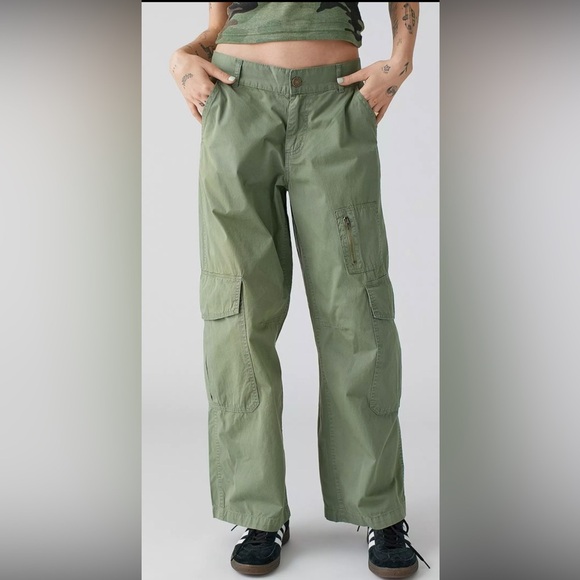 BDG Rae Carpenter pants Cargo Urban Outfitters wide leg - Picture 3 of 16